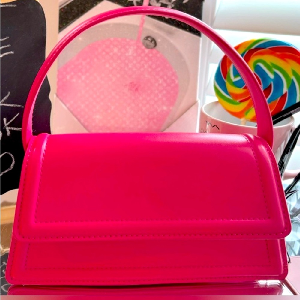 NWT BCNGeneration Rasberry-Pink Sorbet
NWT
handbag/crossbody